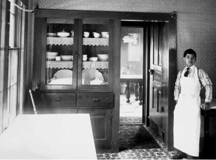 Photo of Chinese cook/servant in residence, 1902. Location unknown. VPL 32250